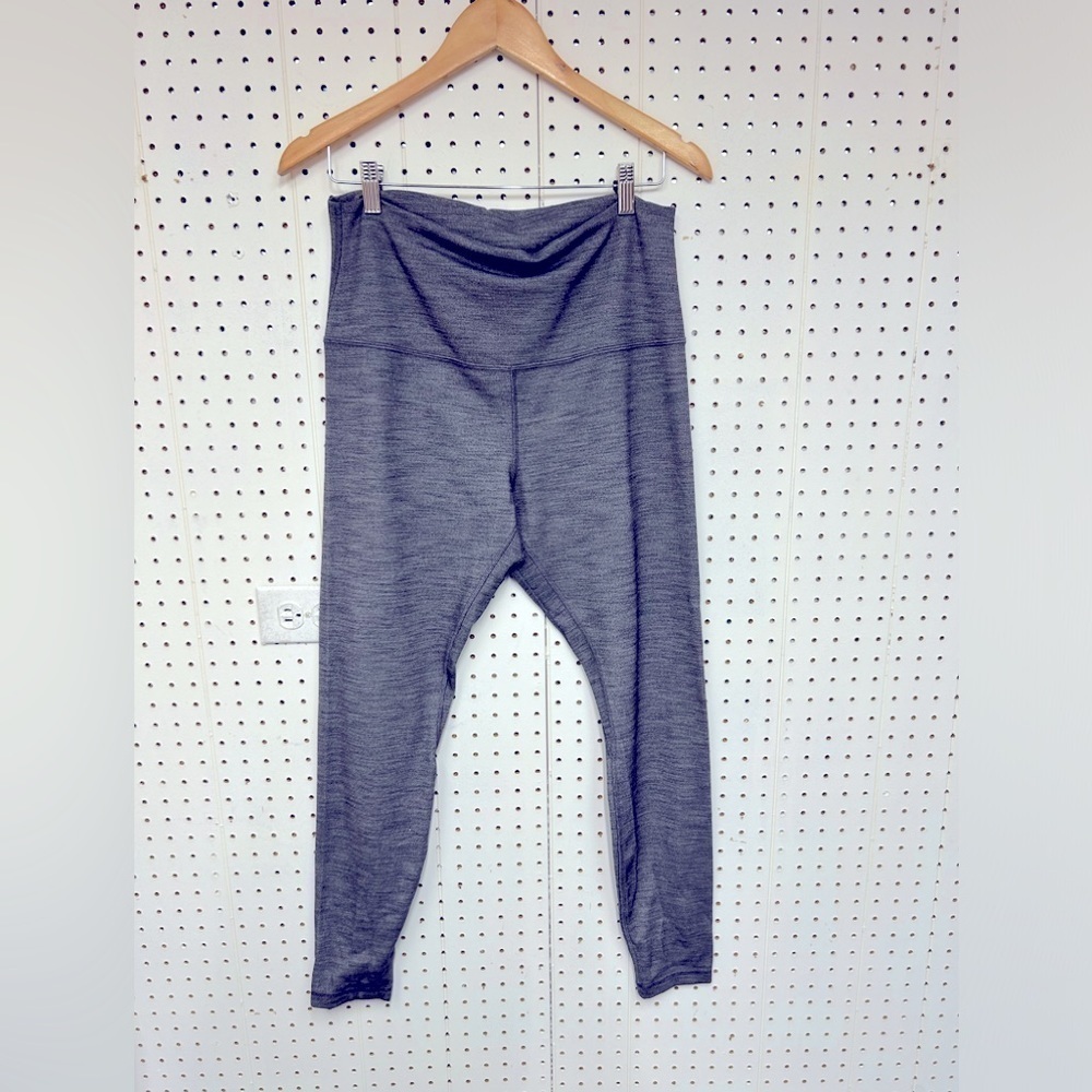 Lululemon Grey Cropped Leggings